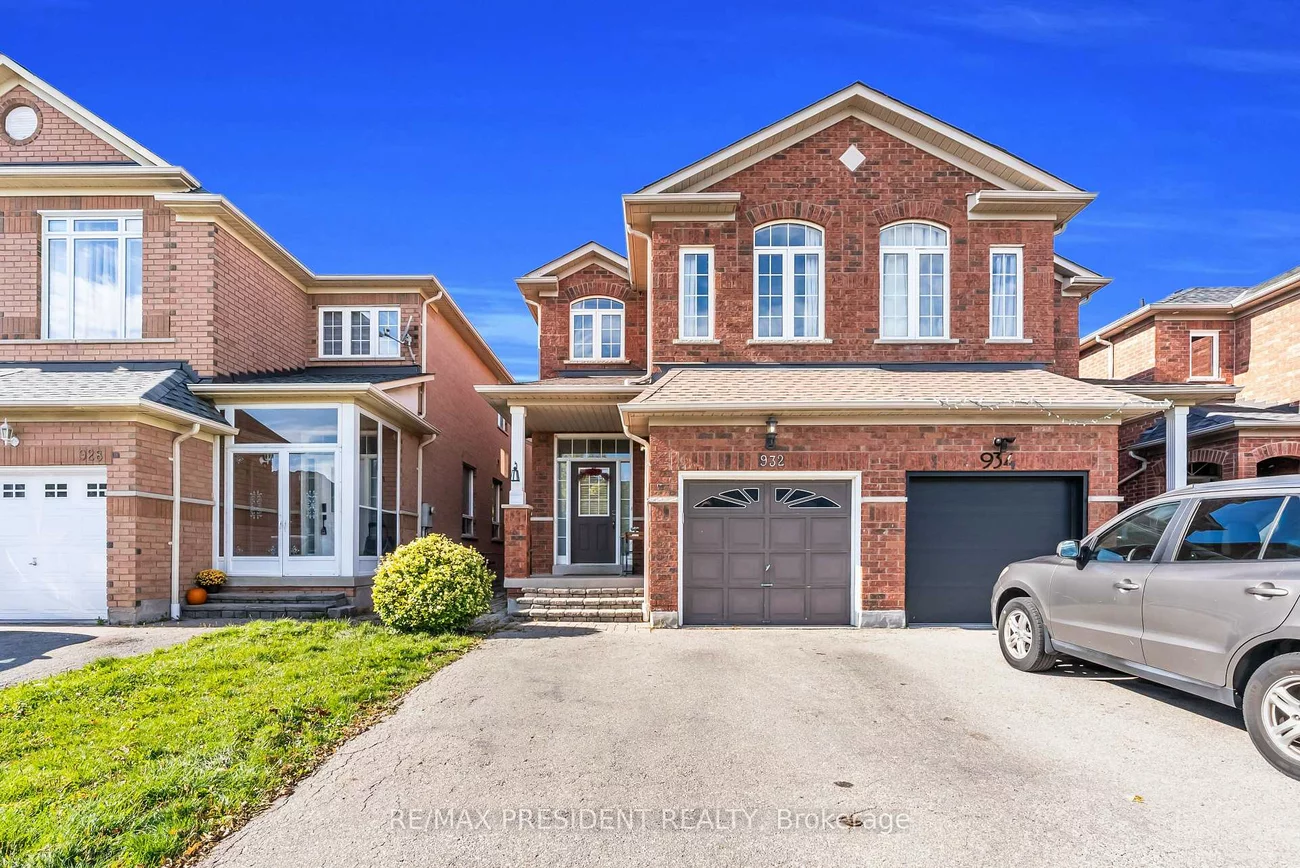 932, Ledbury, East Credit, Mississauga