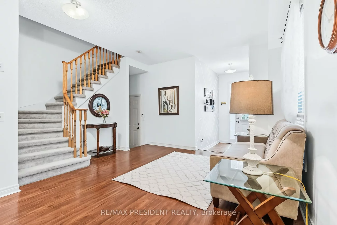 932, Ledbury, East Credit, Mississauga