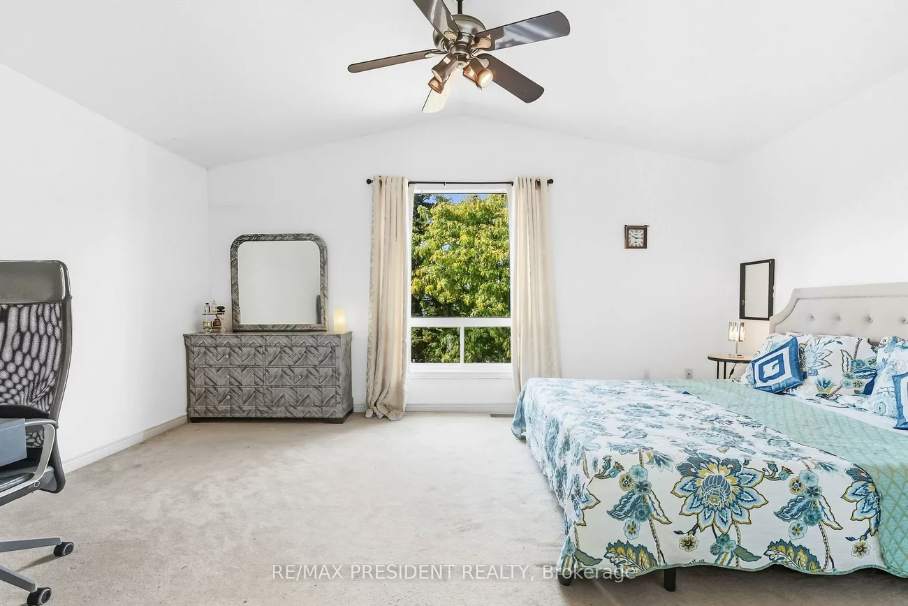 932, Ledbury, East Credit, Mississauga