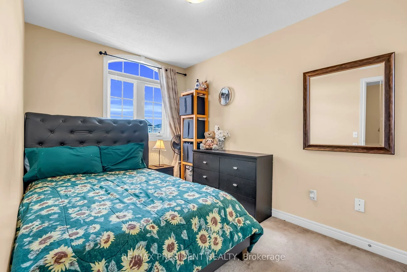 932, Ledbury, East Credit, Mississauga