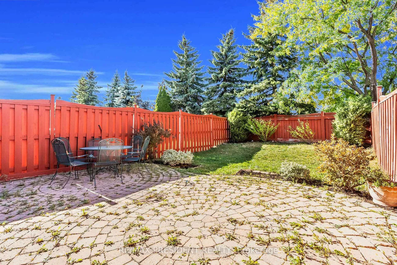 932, Ledbury, East Credit, Mississauga