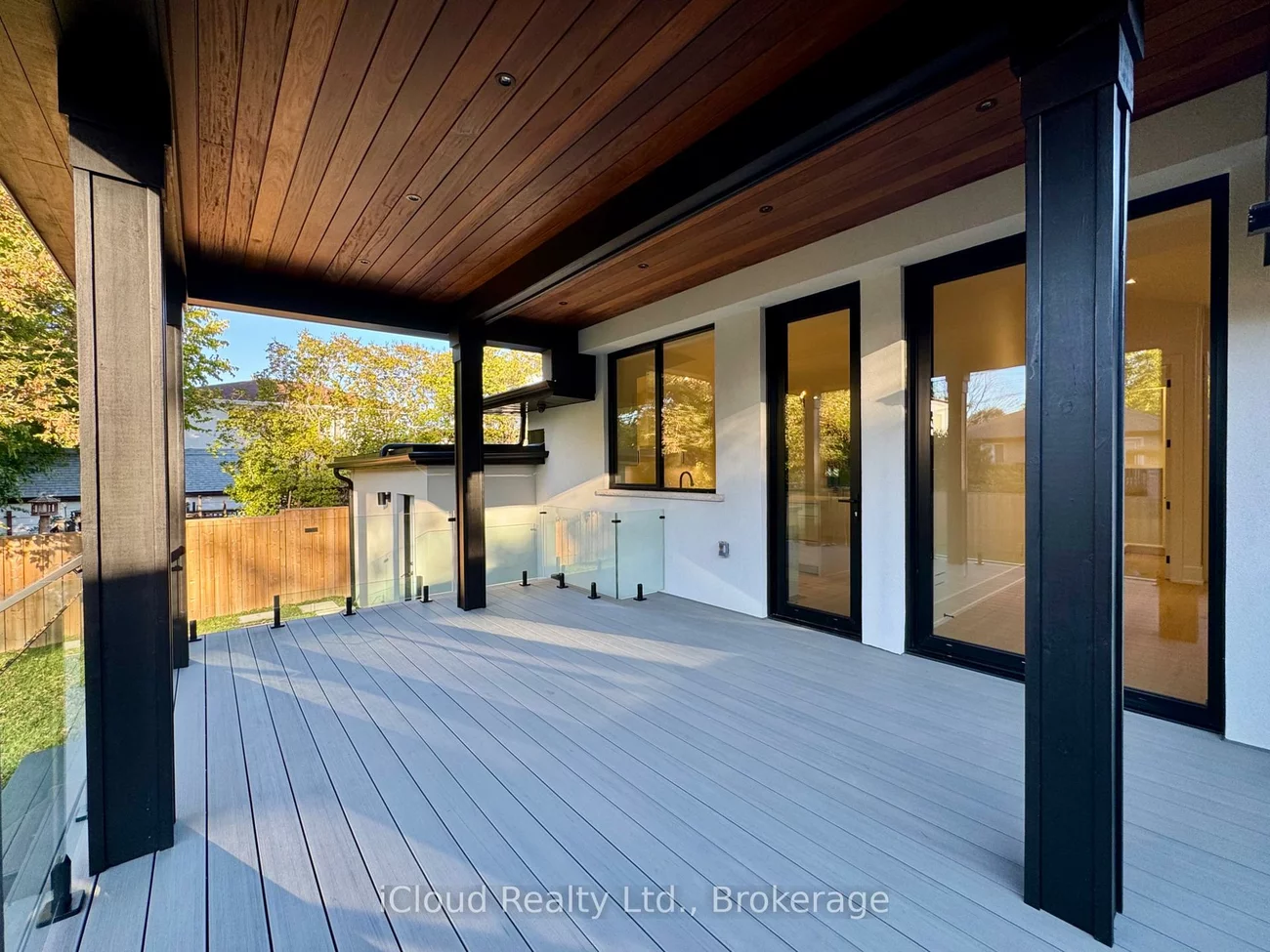 201, Troy, Mineola, Mississauga