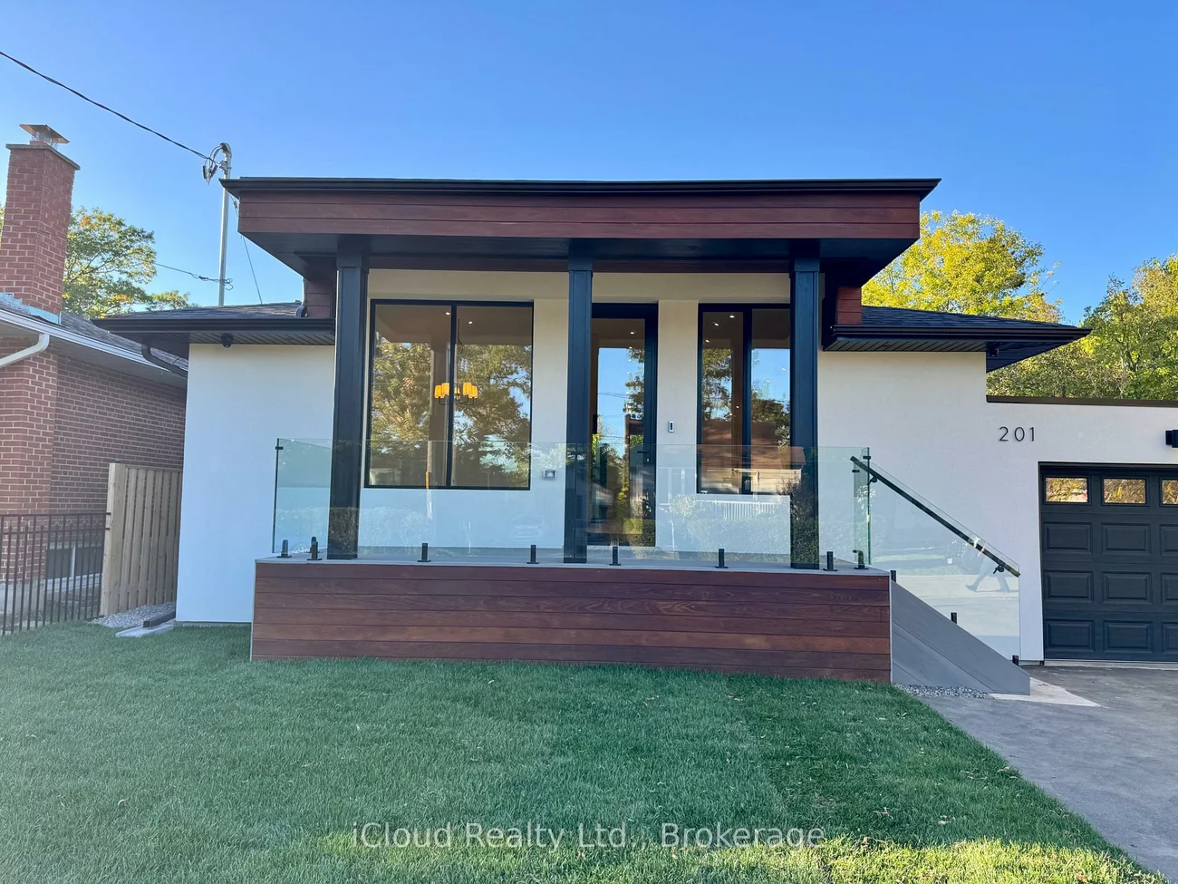 201, Troy, Mineola, Mississauga