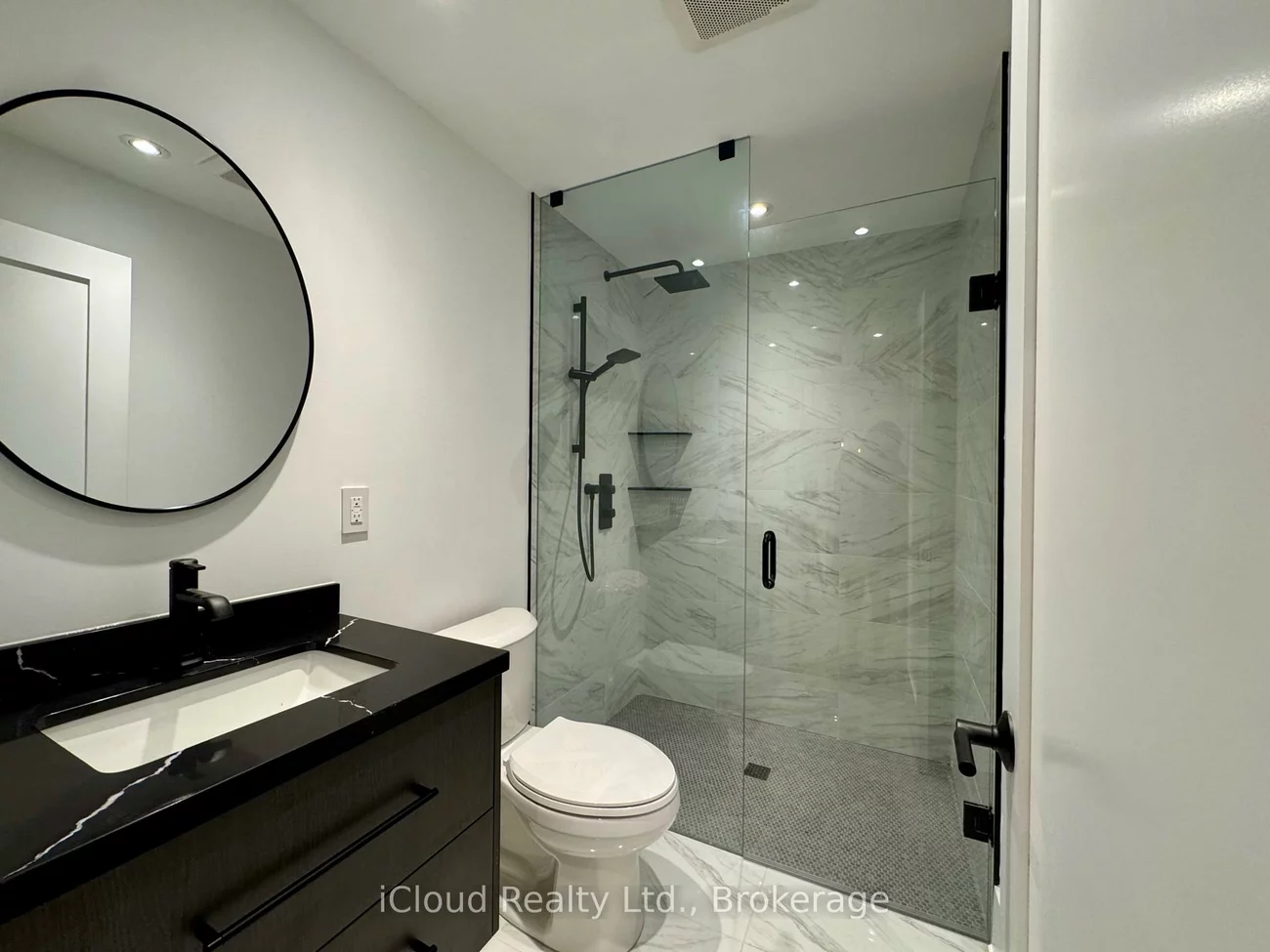 201, Troy, Mineola, Mississauga