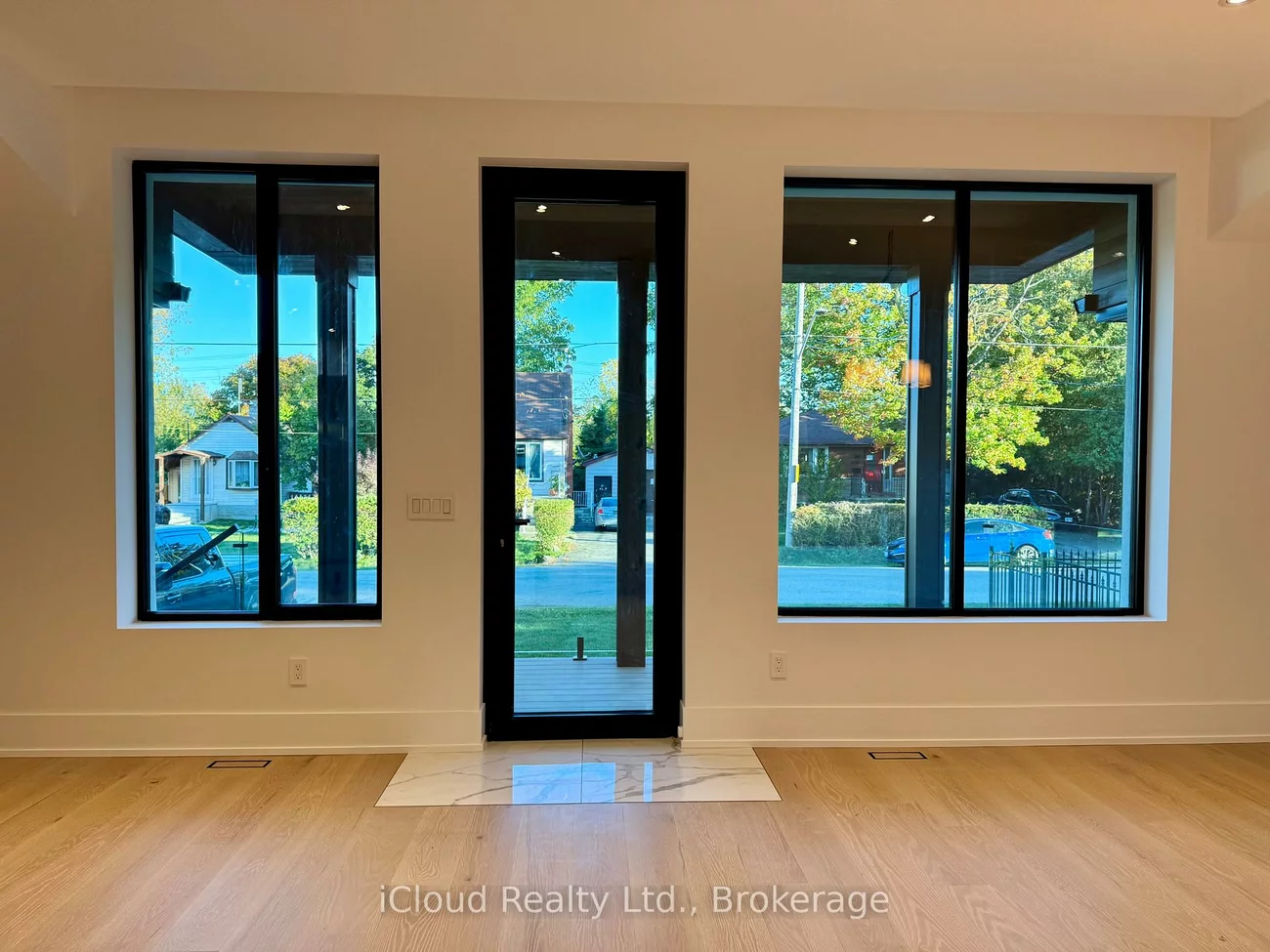 201, Troy, Mineola, Mississauga