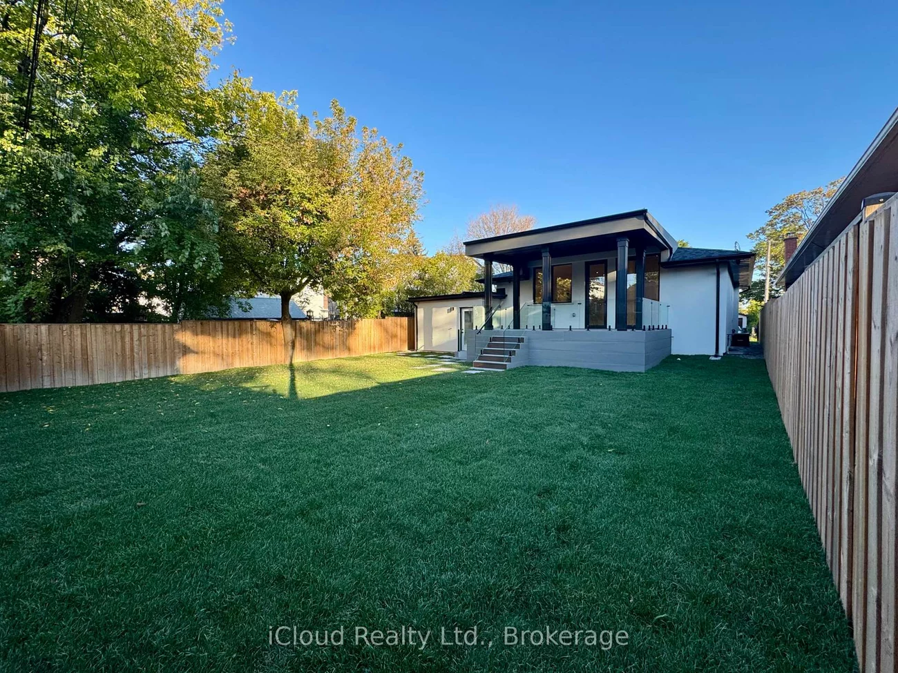 201, Troy, Mineola, Mississauga