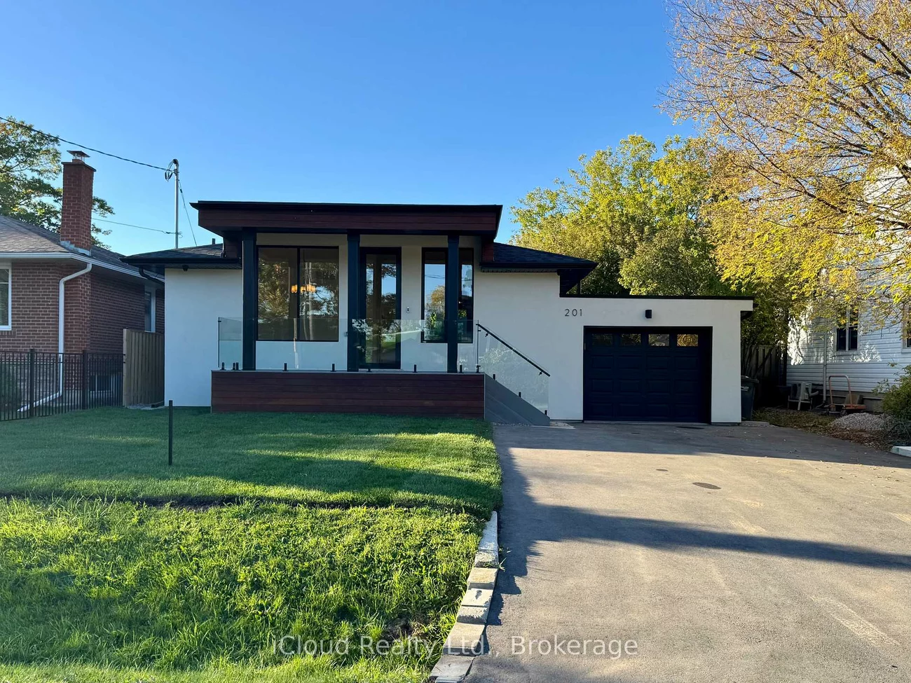 201, Troy, Mineola, Mississauga