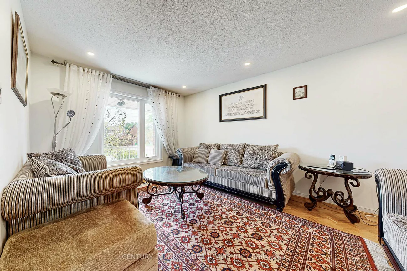 816, Willowbank, Rathwood, Mississauga
