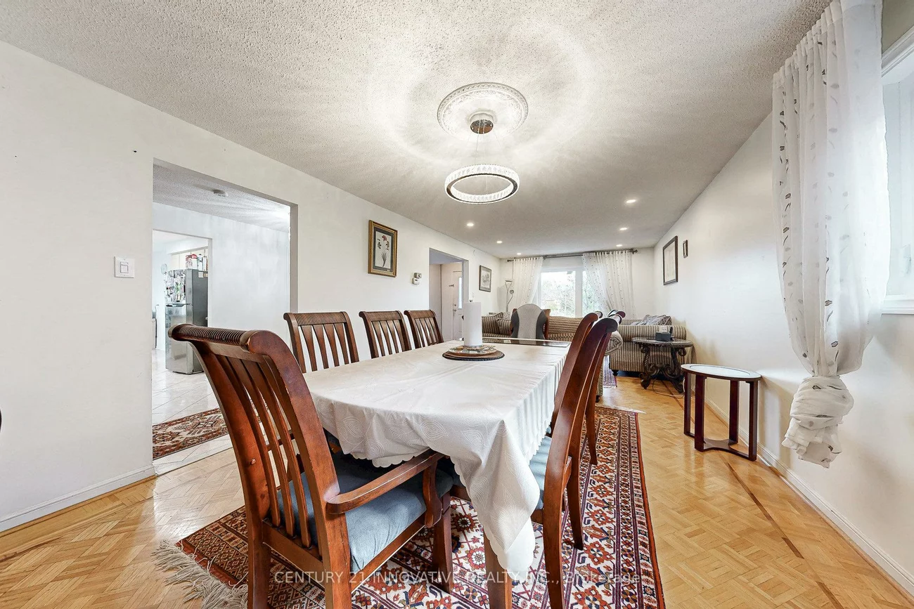 816, Willowbank, Rathwood, Mississauga