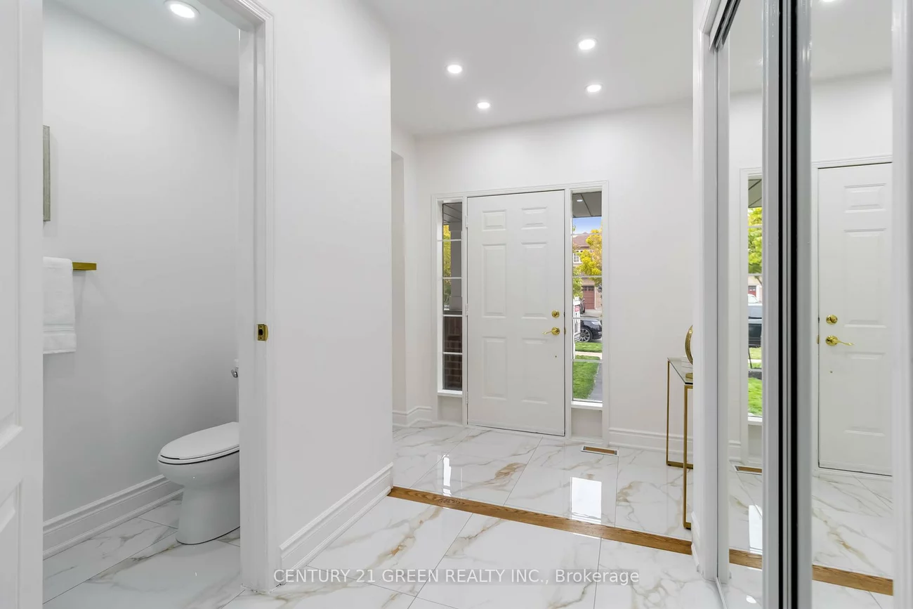 6085, Rowers, East Credit, Mississauga