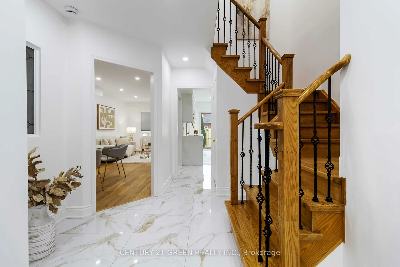 6085, Rowers, East Credit, Mississauga