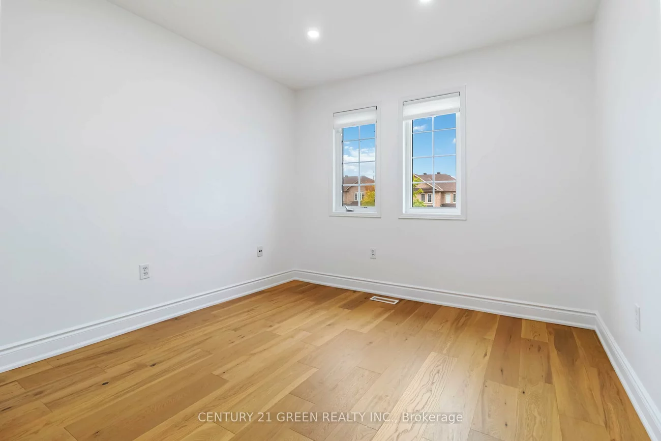 6085, Rowers, East Credit, Mississauga