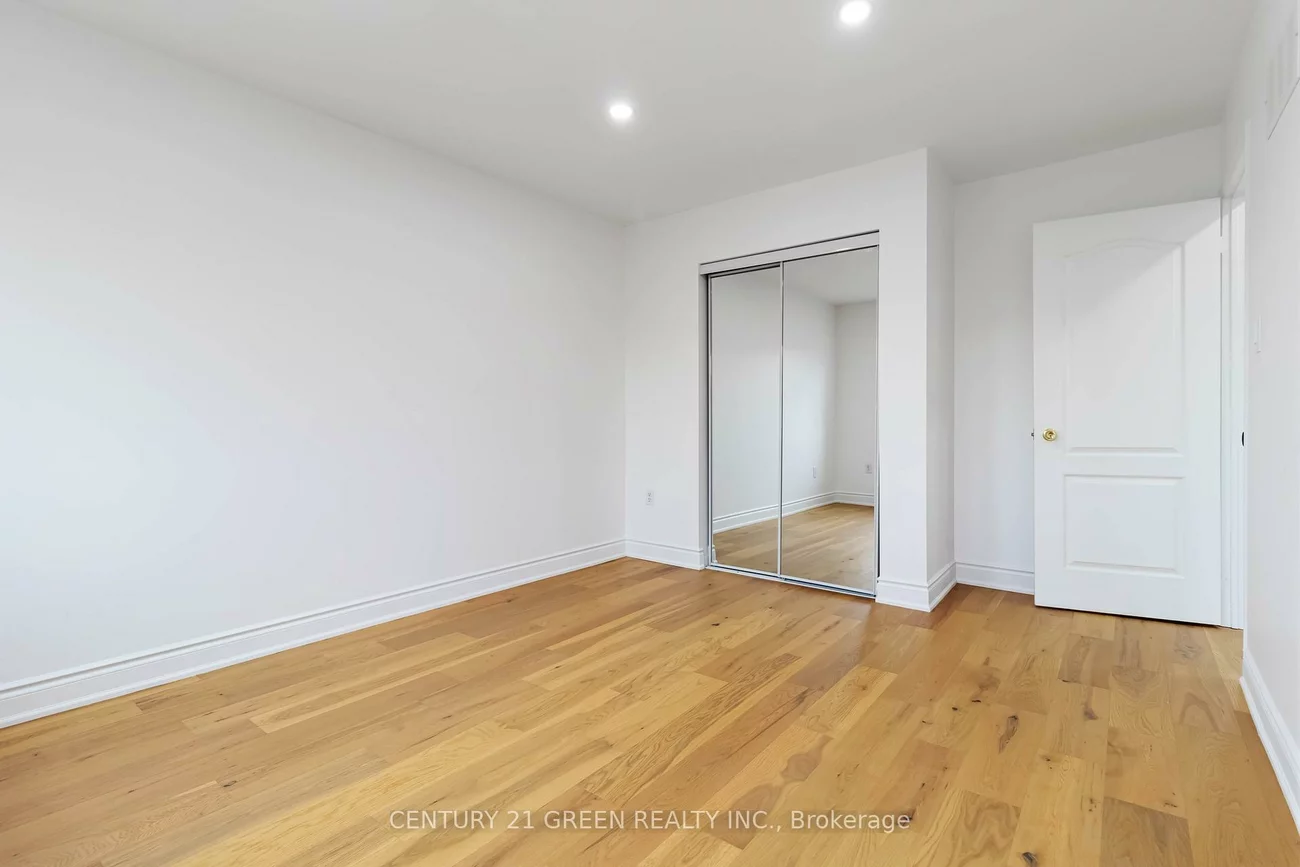 6085, Rowers, East Credit, Mississauga