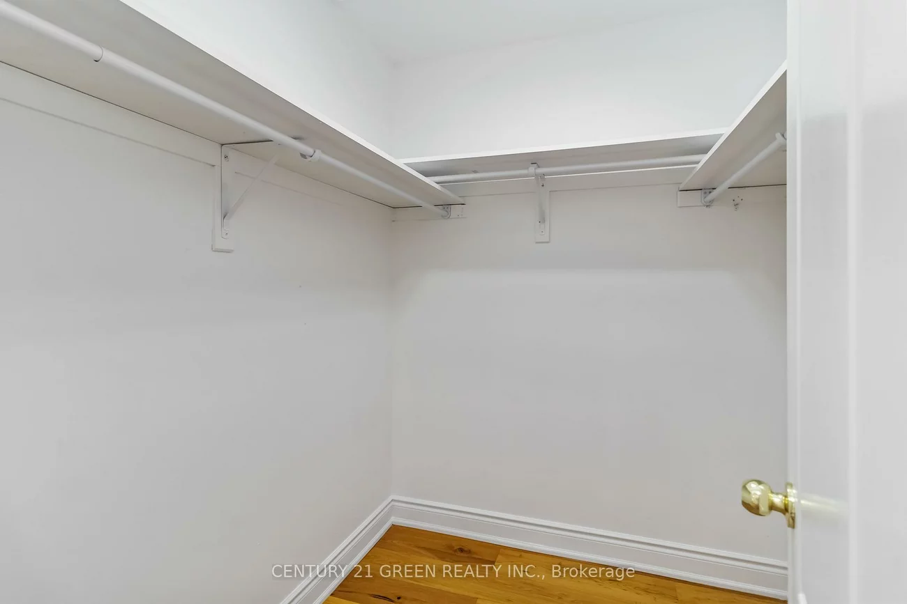 6085, Rowers, East Credit, Mississauga