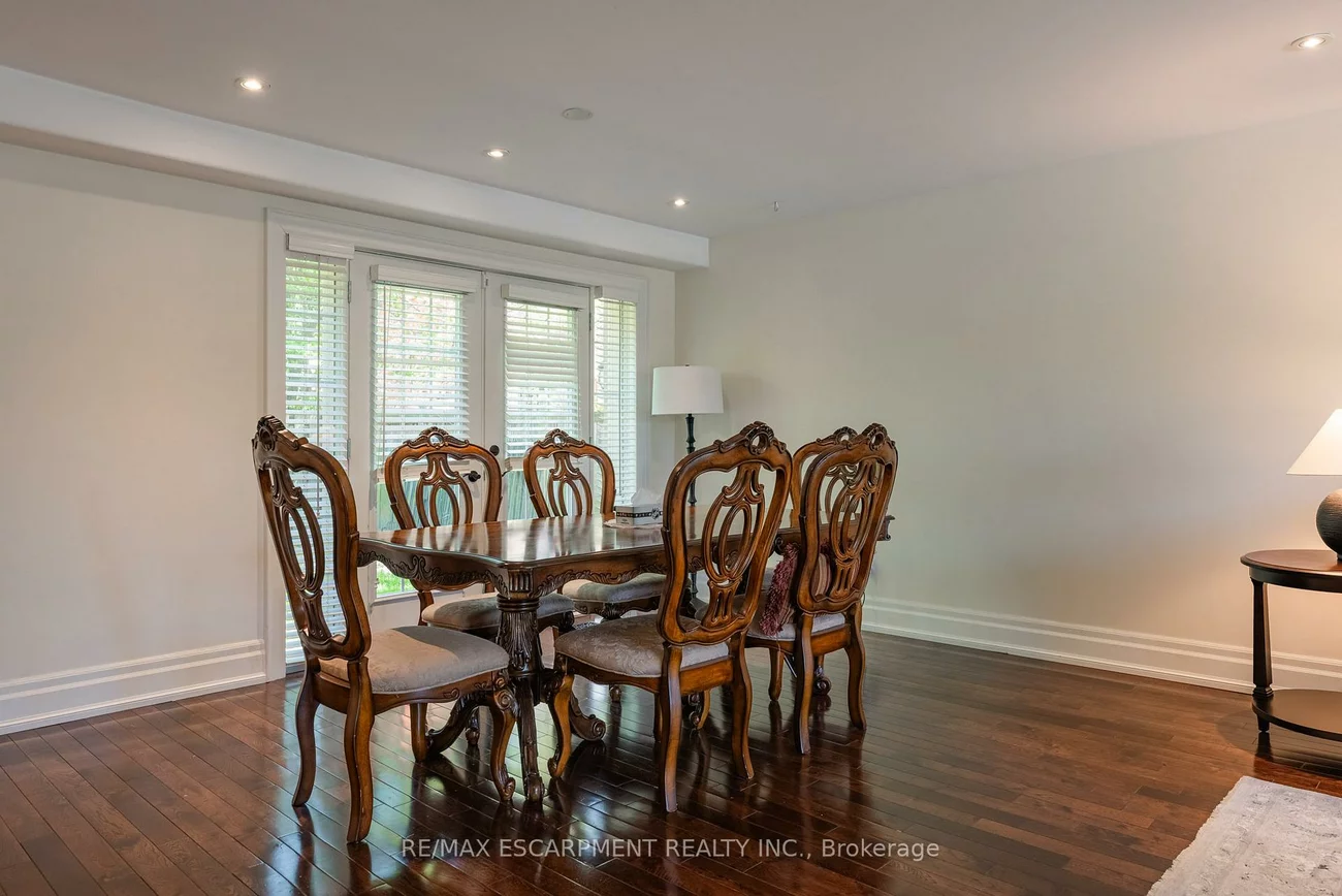 1034, Lakeshore, Lorne Park, Mississauga