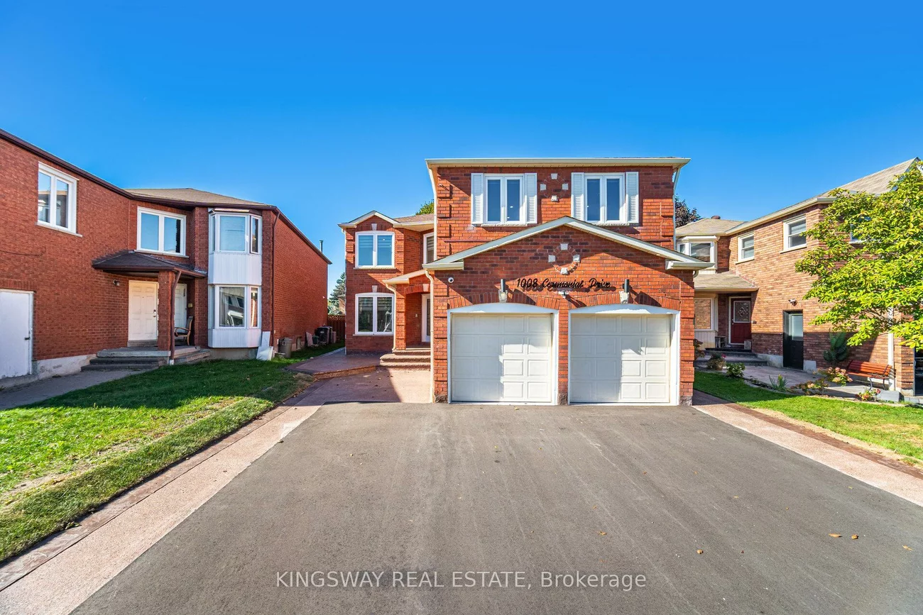 1008, Ceremonial, Hurontario, Mississauga