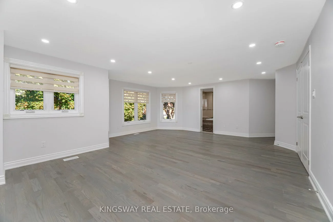 1008, Ceremonial, Hurontario, Mississauga