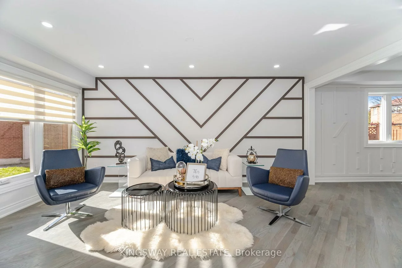 1008, Ceremonial, Hurontario, Mississauga