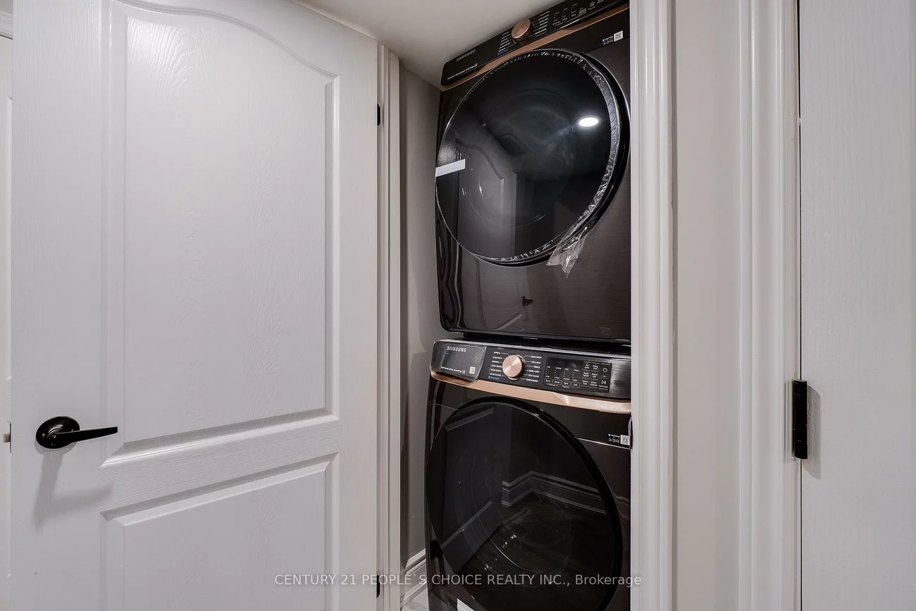3841, Periwinkle, Lisgar, Mississauga