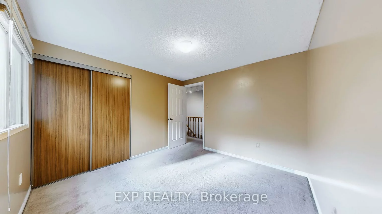 5023, Salishan, Hurontario, Mississauga