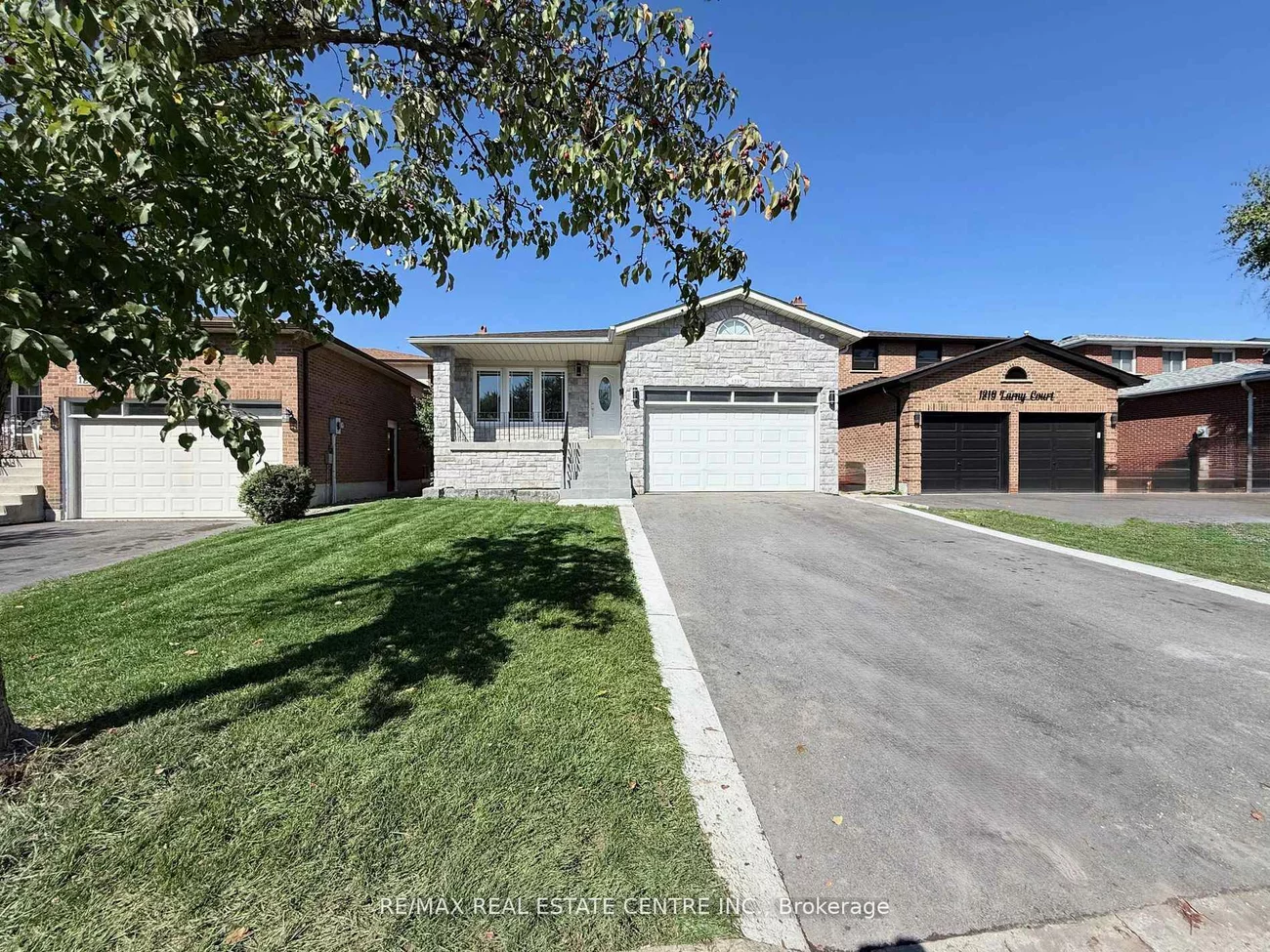 1215, Larny, Rathwood, Mississauga