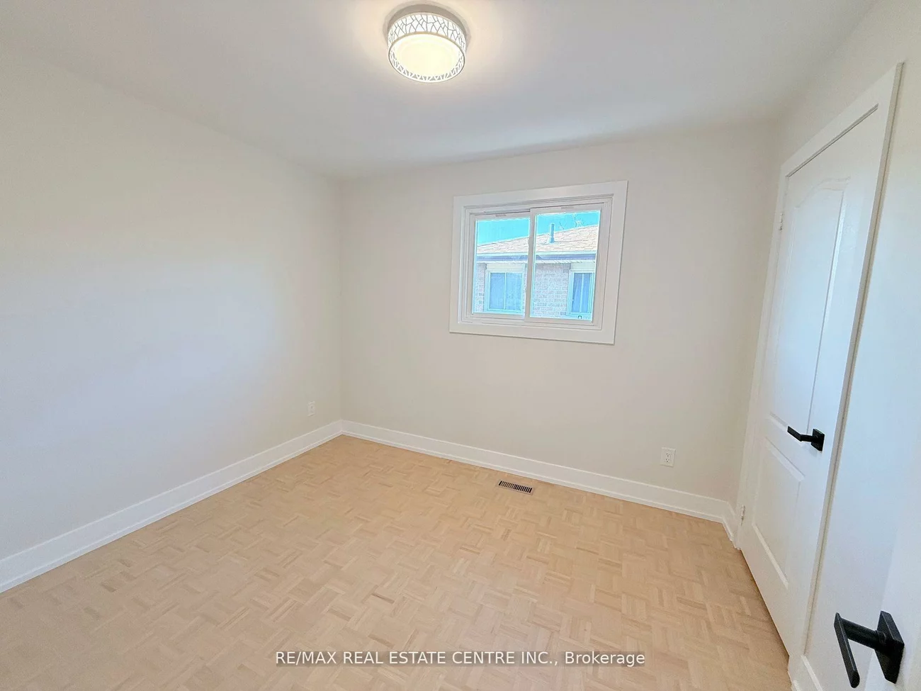 1215, Larny, Rathwood, Mississauga