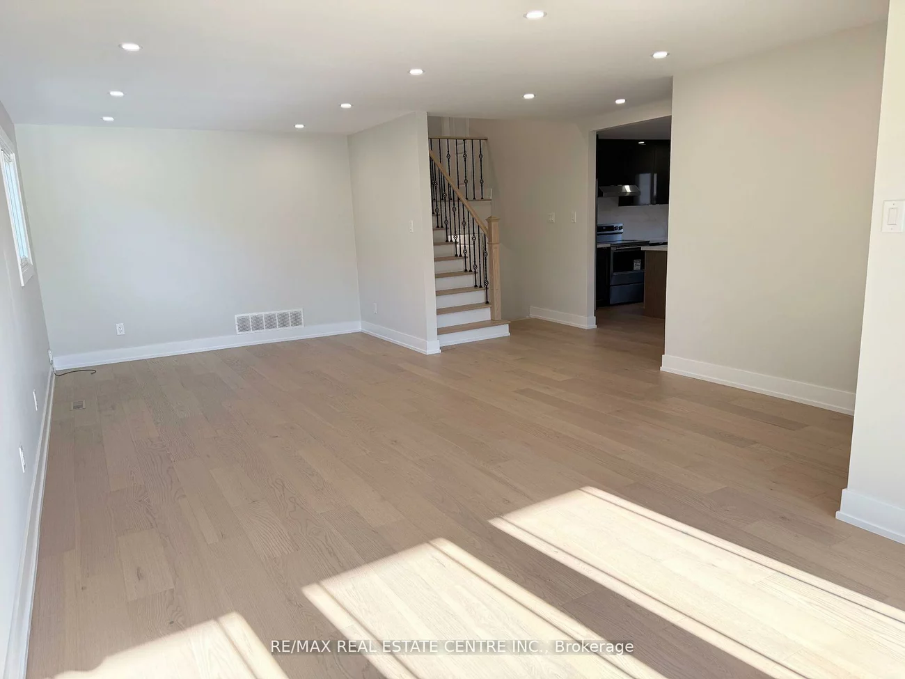 1215, Larny, Rathwood, Mississauga