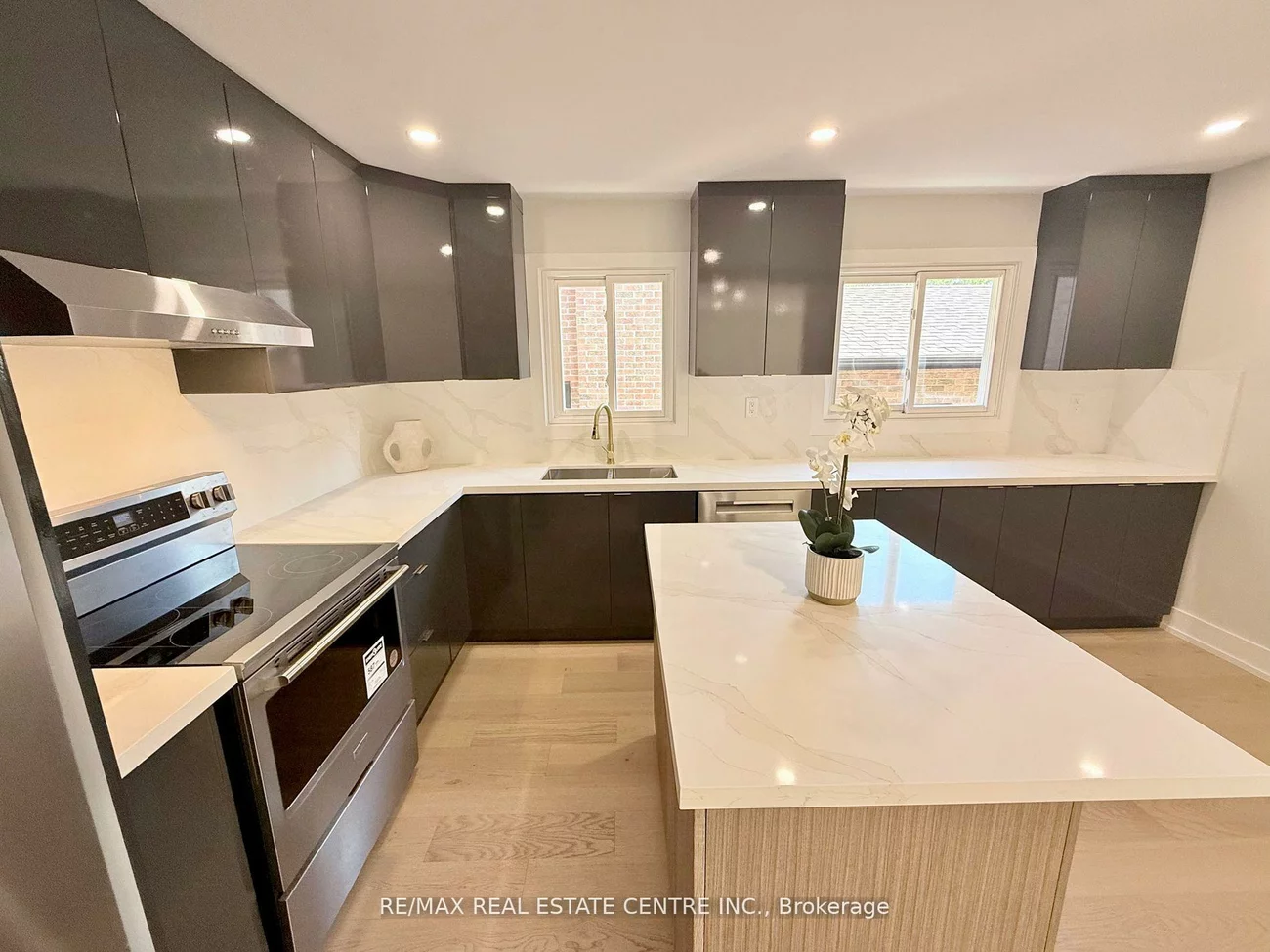 1215, Larny, Rathwood, Mississauga