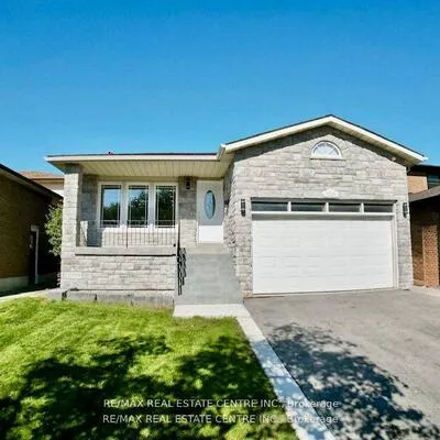 1215, Larny, Rathwood, Mississauga