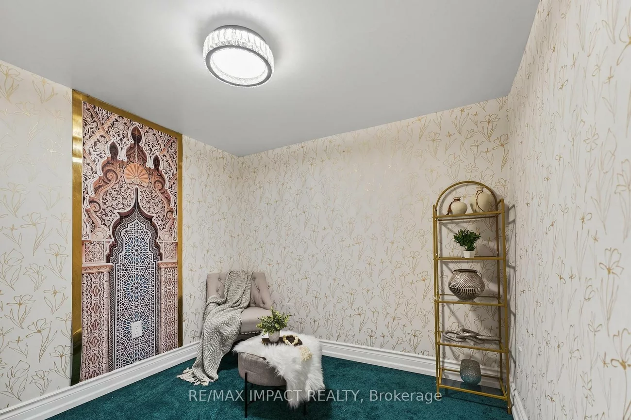 4086, Rossland, Erin Mills, Mississauga