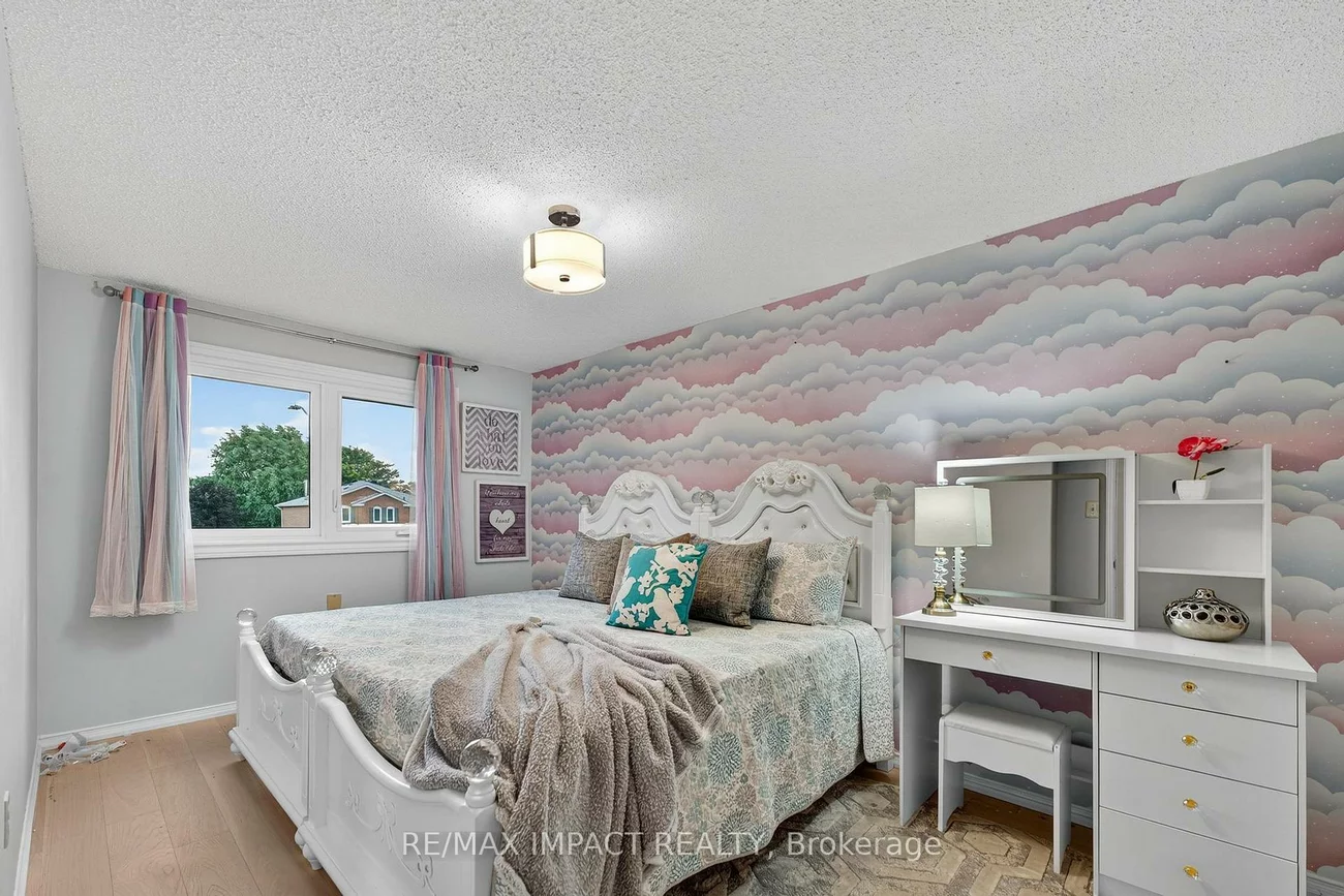 4086, Rossland, Erin Mills, Mississauga