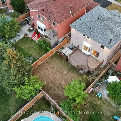 4086, Rossland, Erin Mills, Mississauga