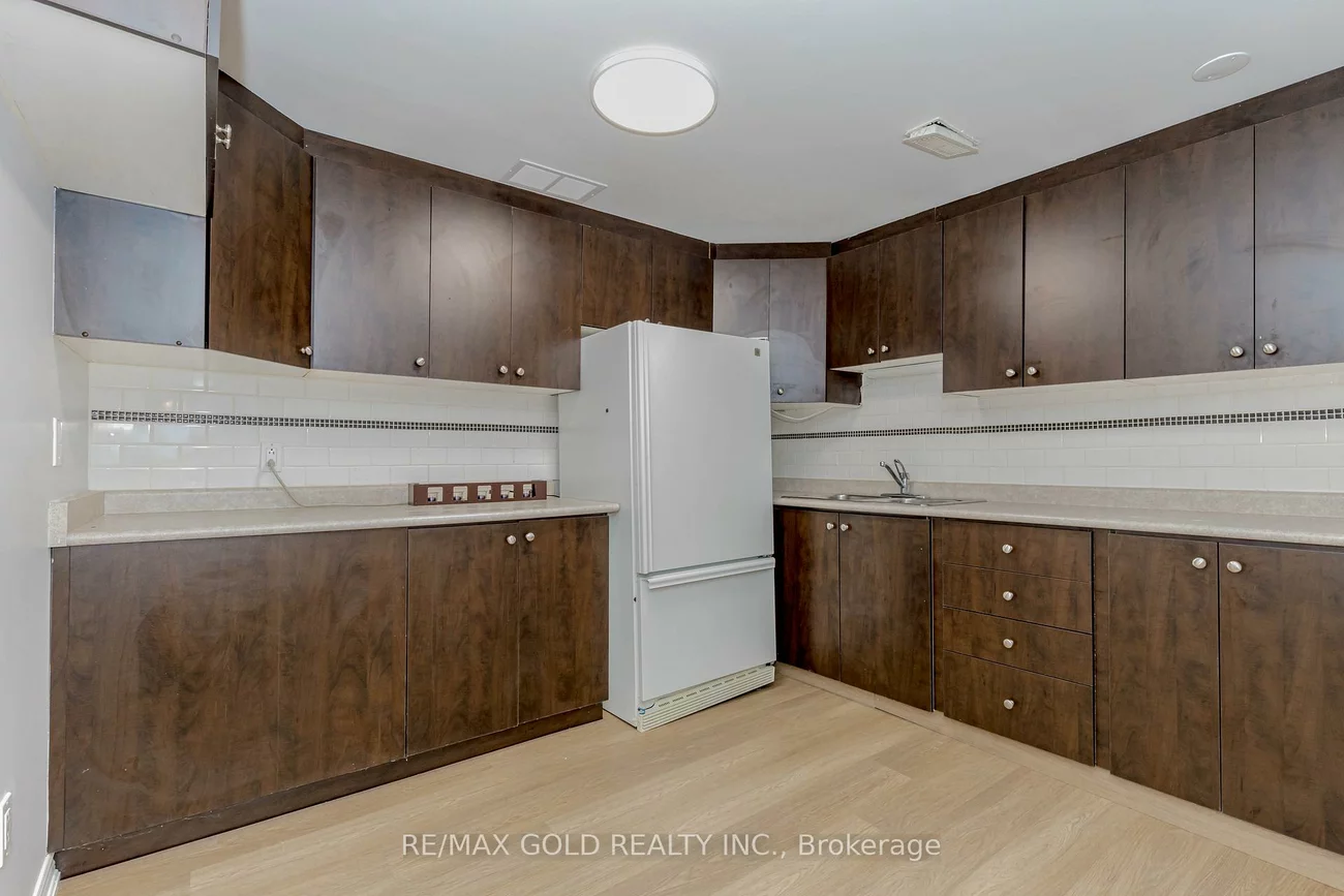 7399, Terragar, Lisgar, Mississauga