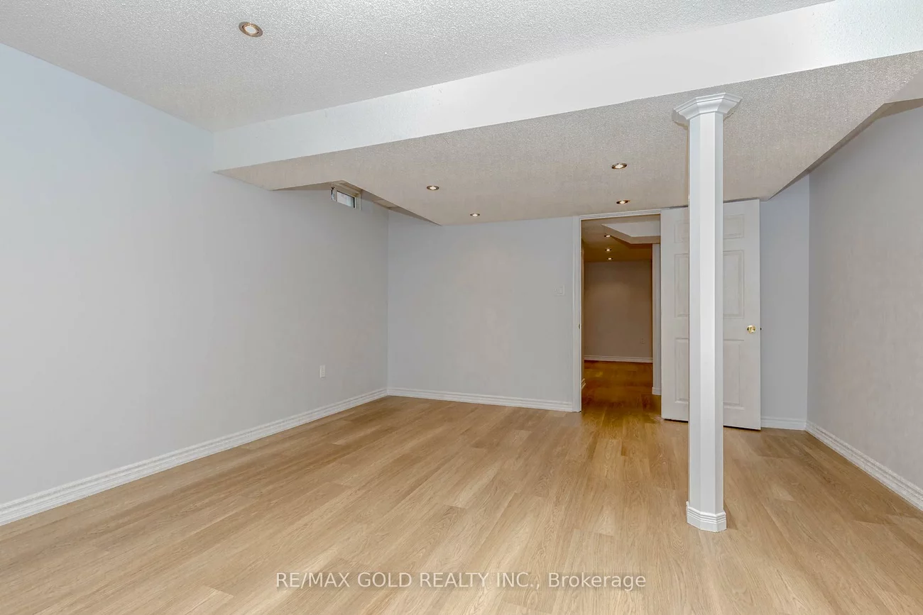 7399, Terragar, Lisgar, Mississauga