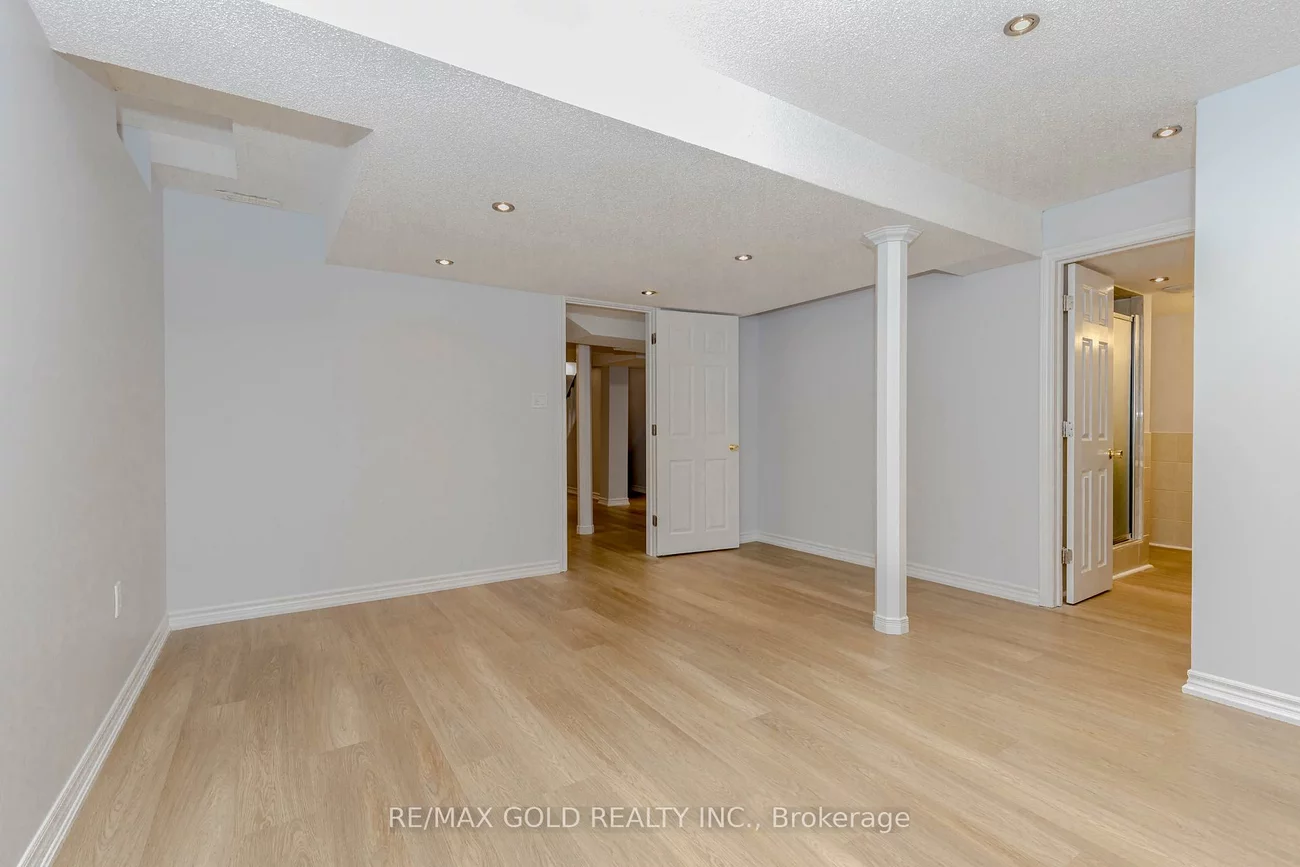 7399, Terragar, Lisgar, Mississauga