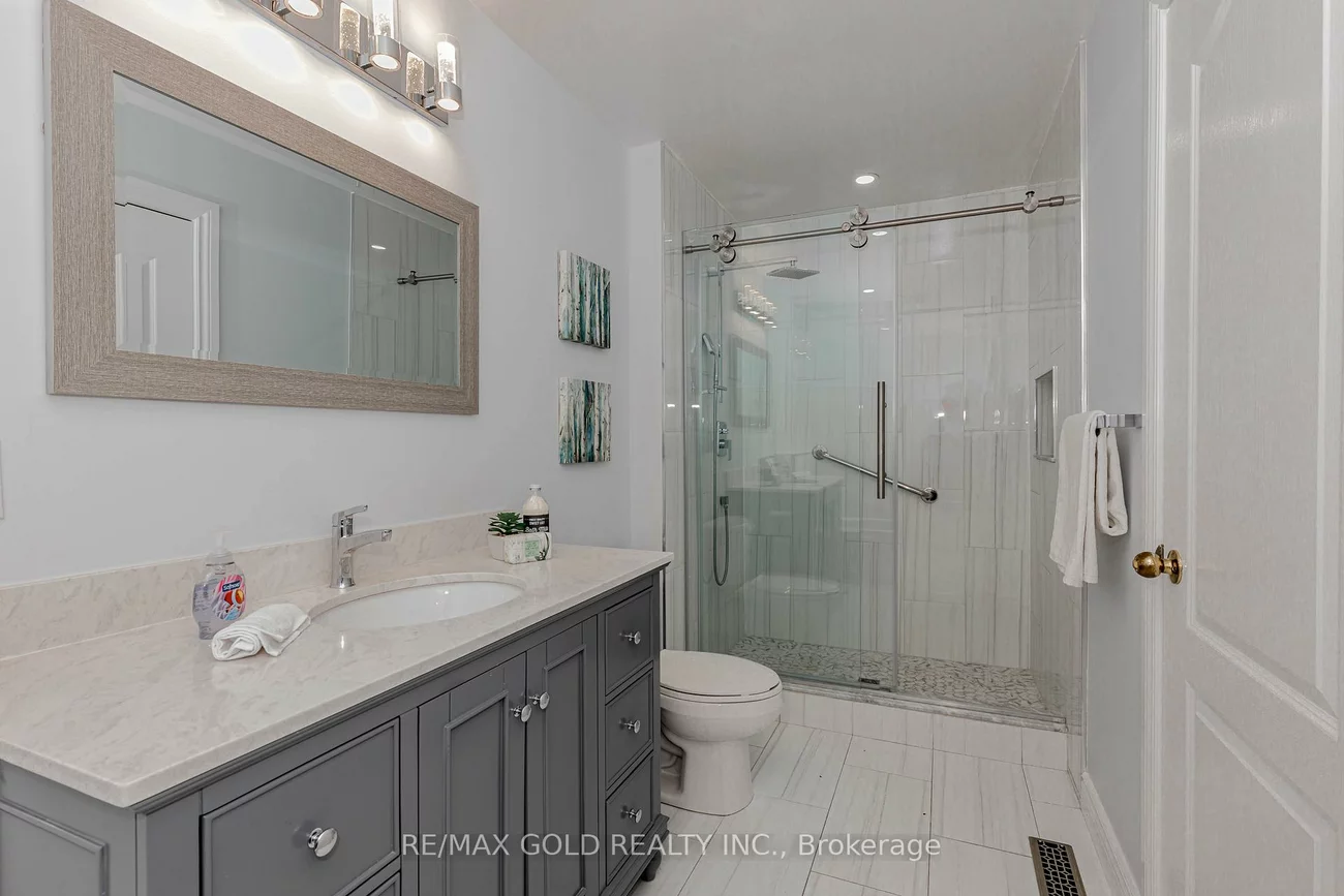 7399, Terragar, Lisgar, Mississauga