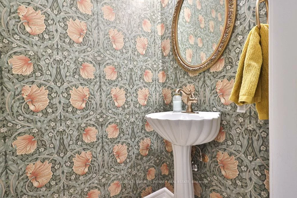 1025, Shaw, Lakeview, Mississauga