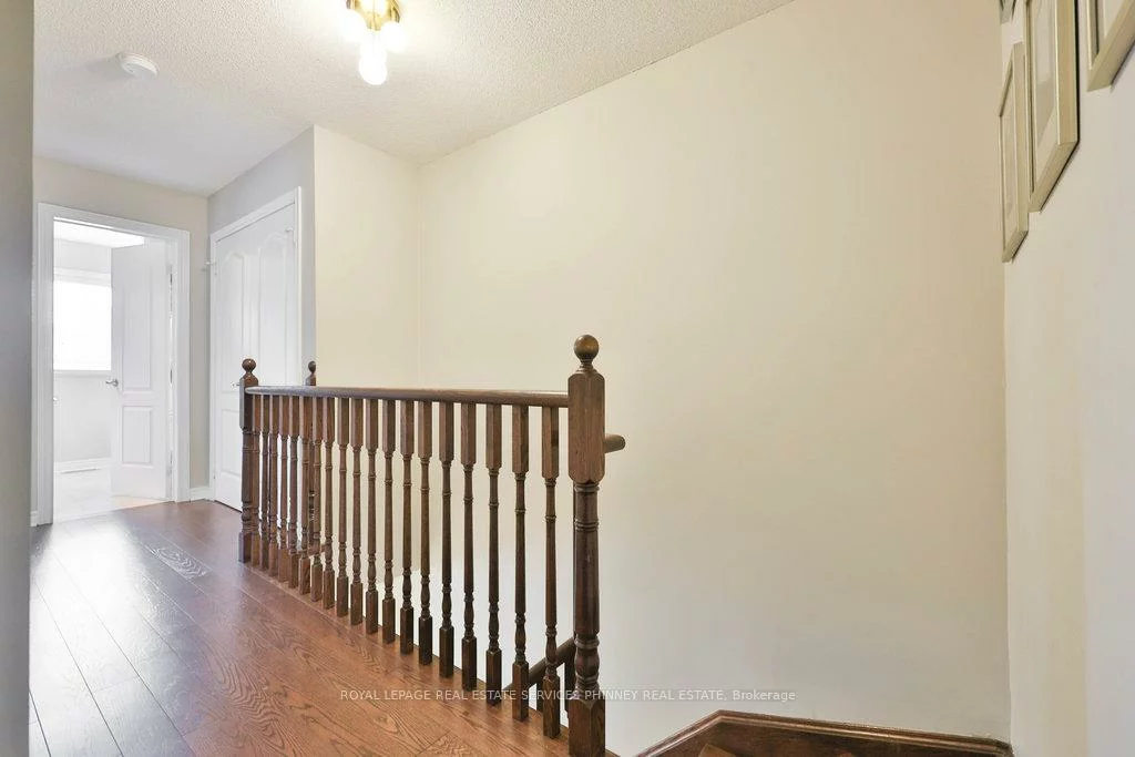 1025, Shaw, Lakeview, Mississauga