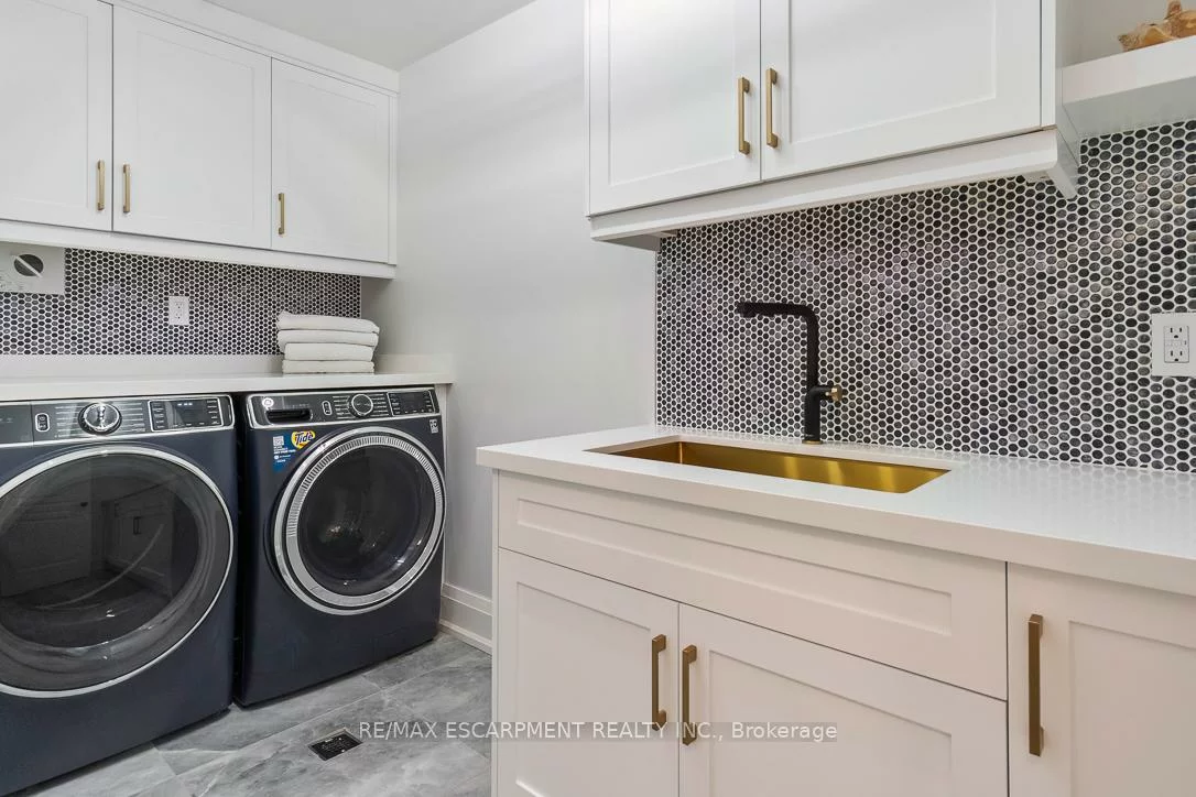 1294, GATEHOUSE, Clarkson, Mississauga