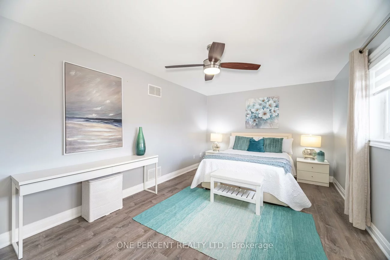 704, Bookham, Rathwood, Mississauga