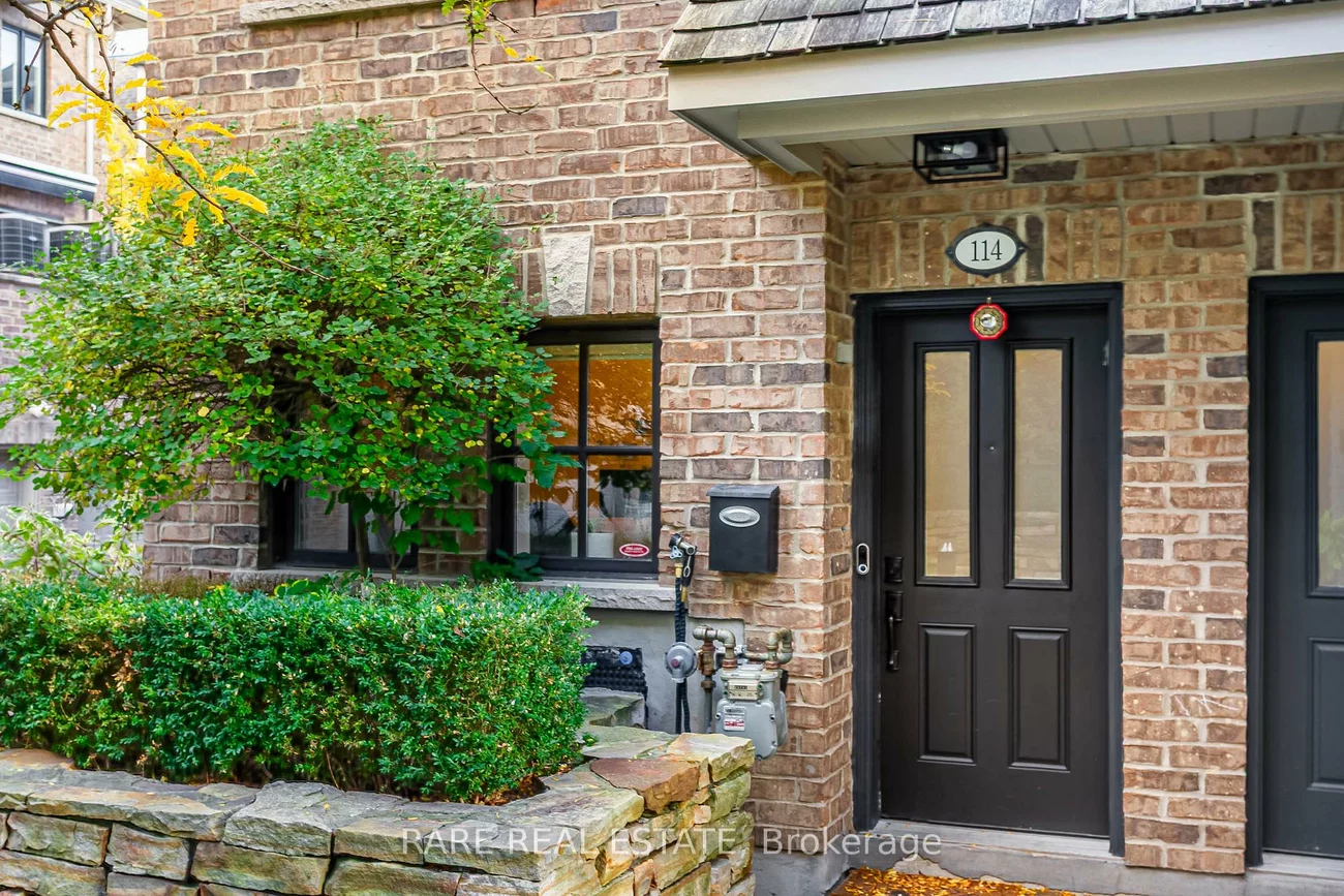 1812, Burnhamthorpe, Applewood, Mississauga