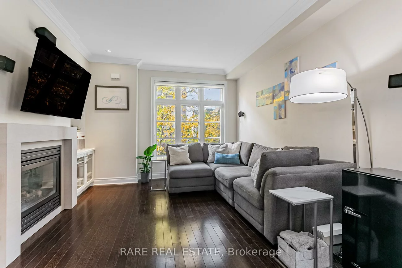 1812, Burnhamthorpe, Applewood, Mississauga