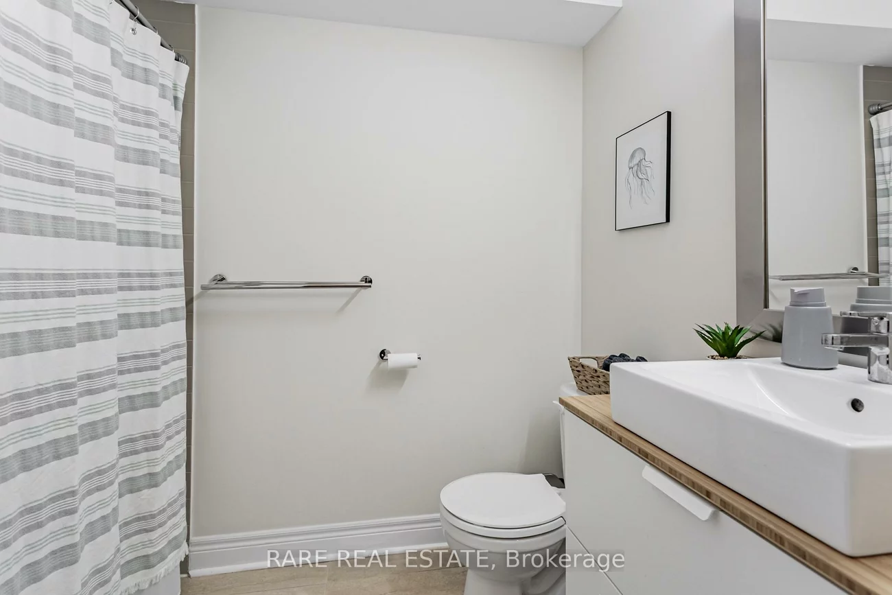 1812, Burnhamthorpe, Applewood, Mississauga