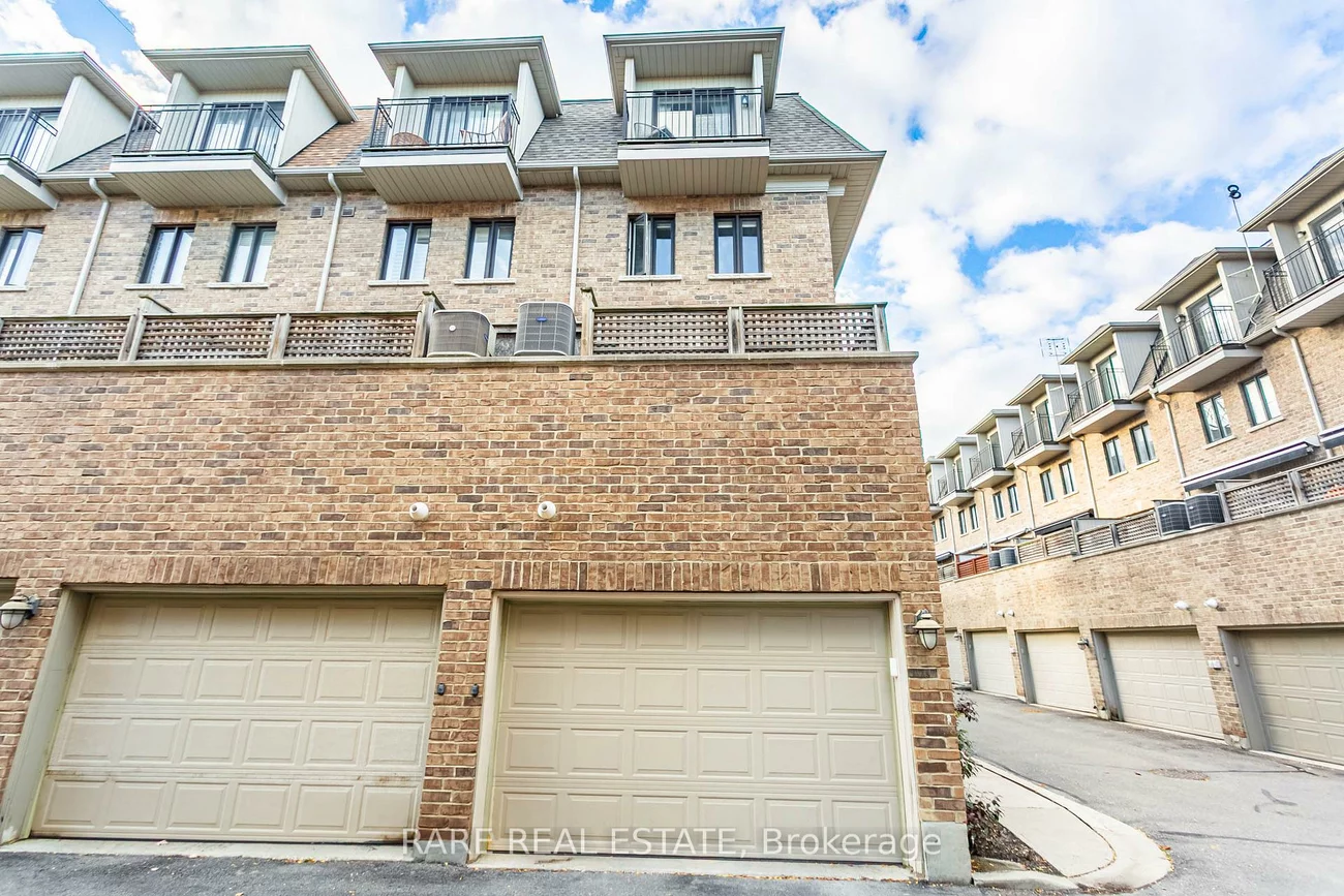 1812, Burnhamthorpe, Applewood, Mississauga