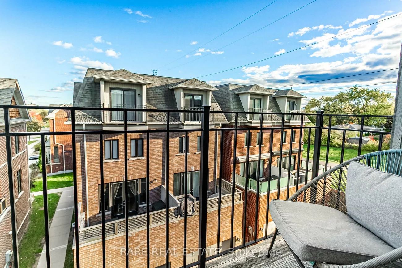 1812, Burnhamthorpe, Applewood, Mississauga