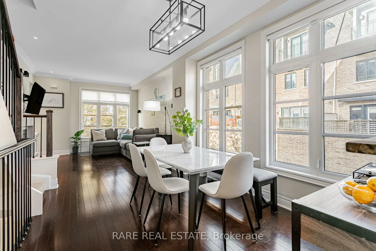 1812, Burnhamthorpe, Applewood, Mississauga