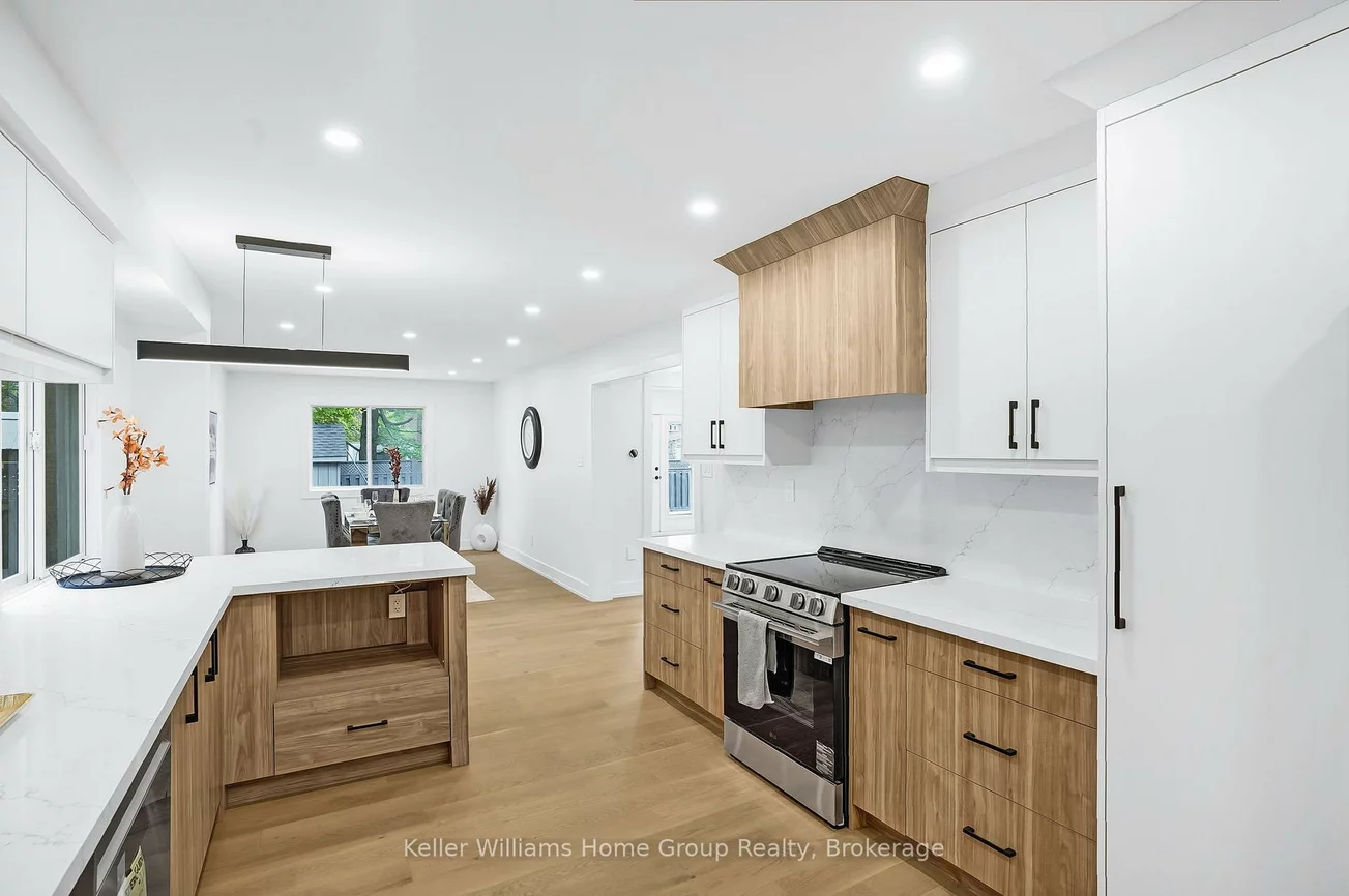 1105, Ewing, East Credit, Mississauga