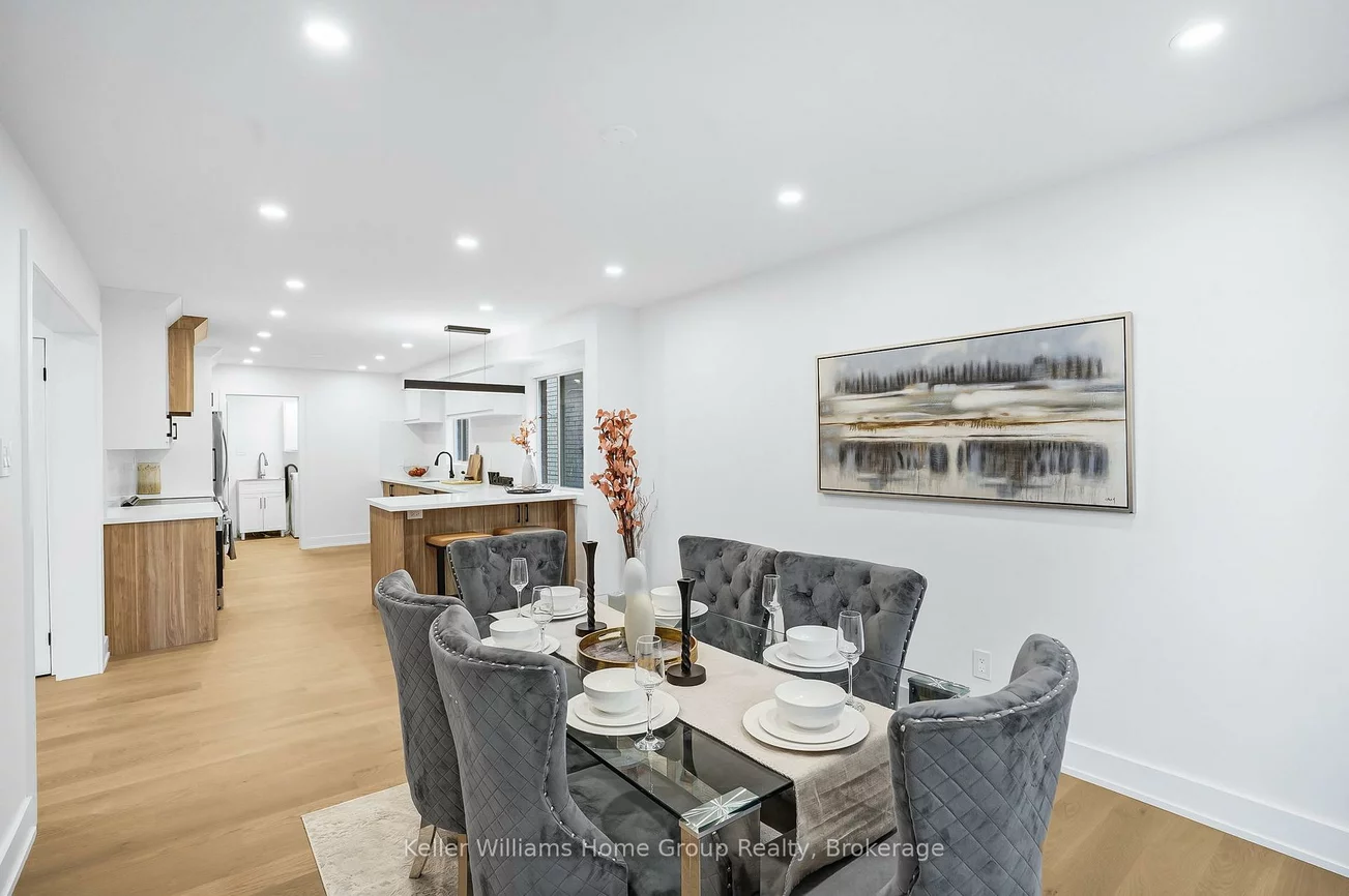 1105, Ewing, East Credit, Mississauga