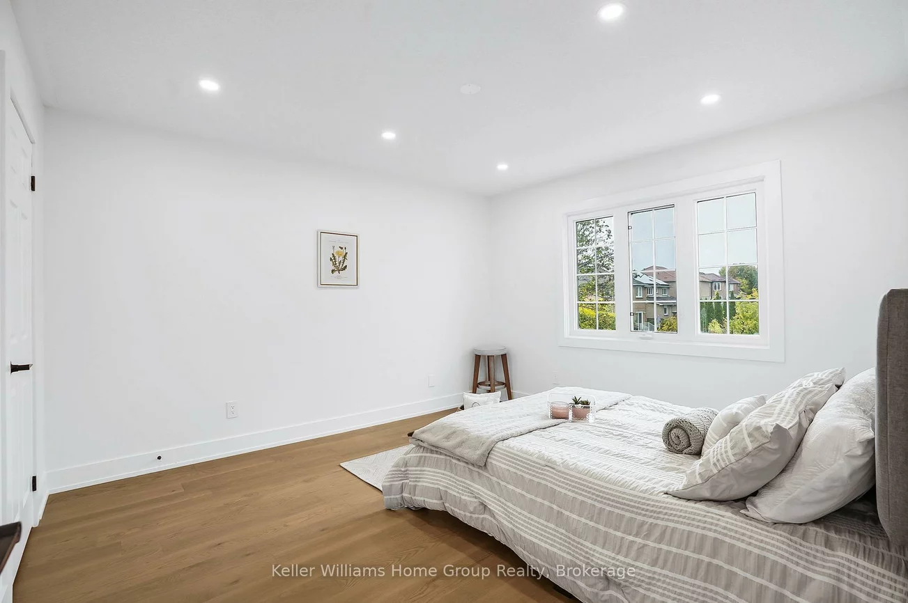 1105, Ewing, East Credit, Mississauga