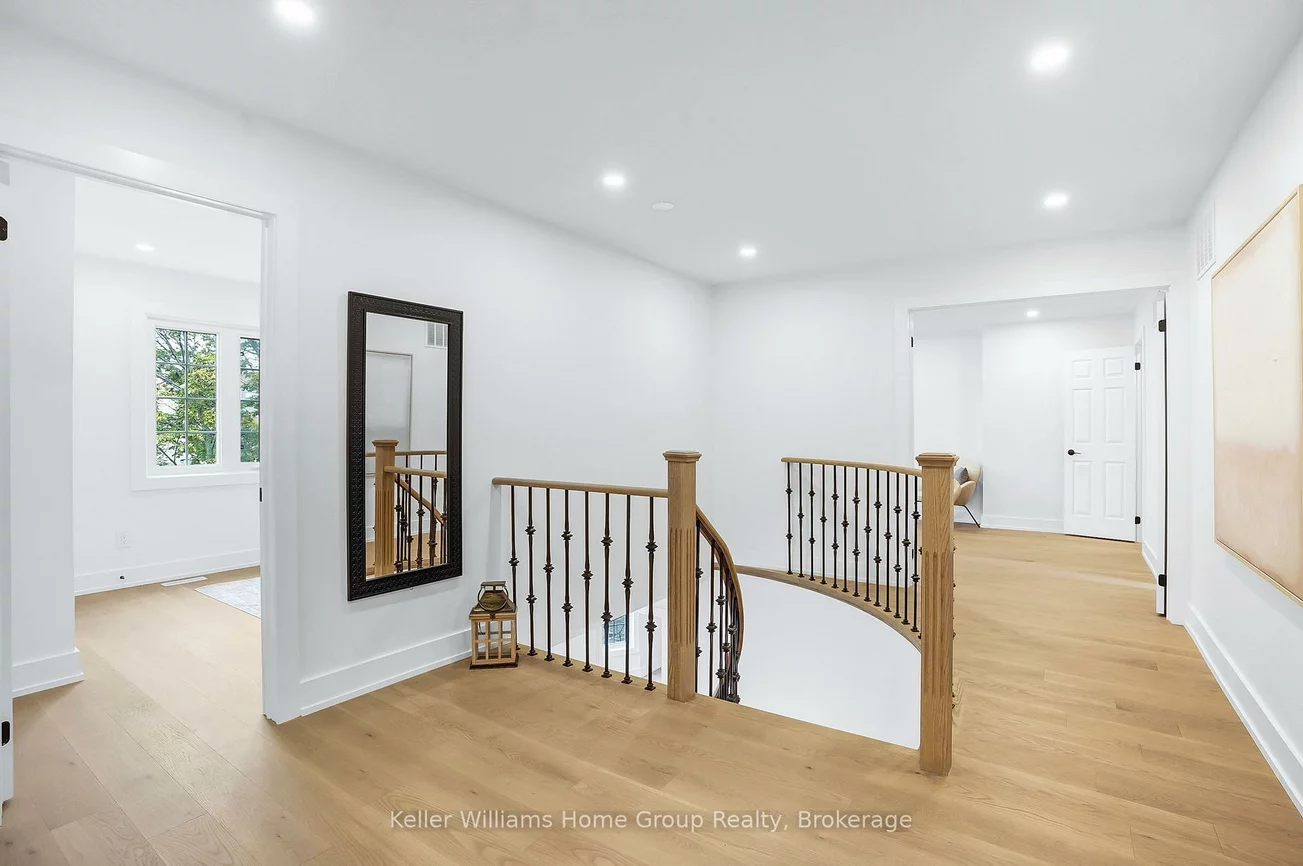 1105, Ewing, East Credit, Mississauga